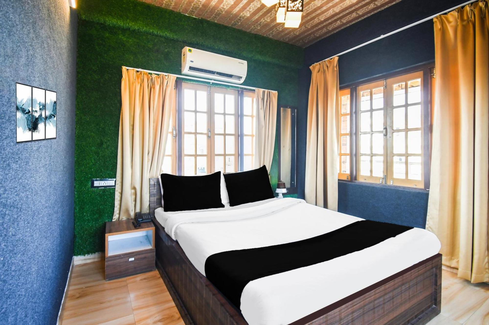 Super Hotel O Champasari Siliguri Formerly Four Fox Suits Panchanai Екстер'єр фото
