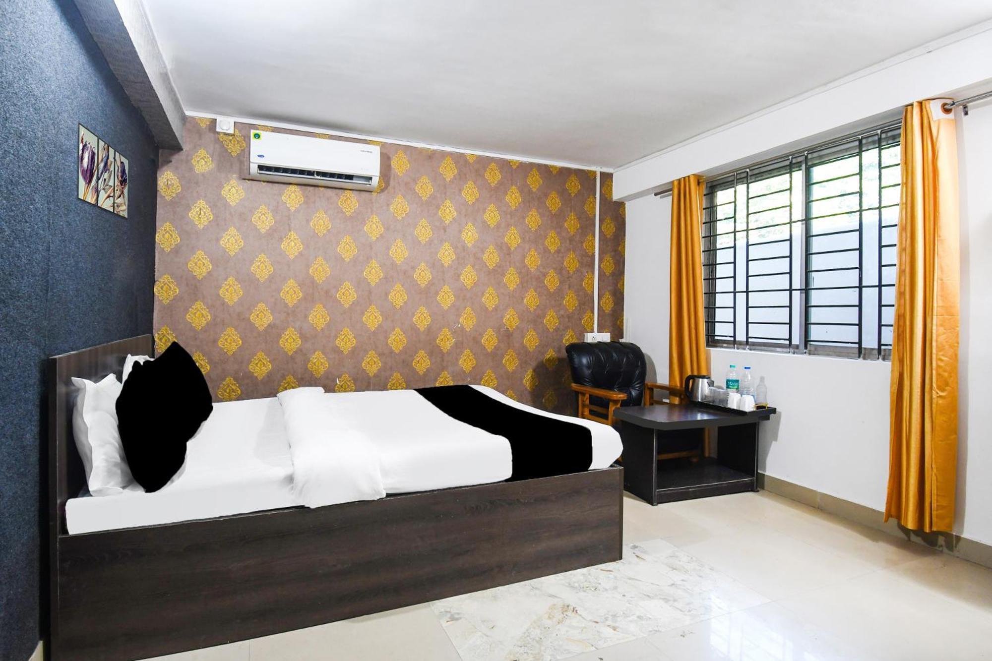 Super Hotel O Champasari Siliguri Formerly Four Fox Suits Panchanai Екстер'єр фото
